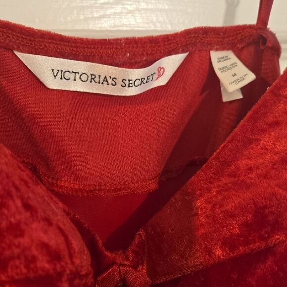 Vintage Victoria's Secret Red Chemise with Spaghetti Straps - Picture 2 of 8
